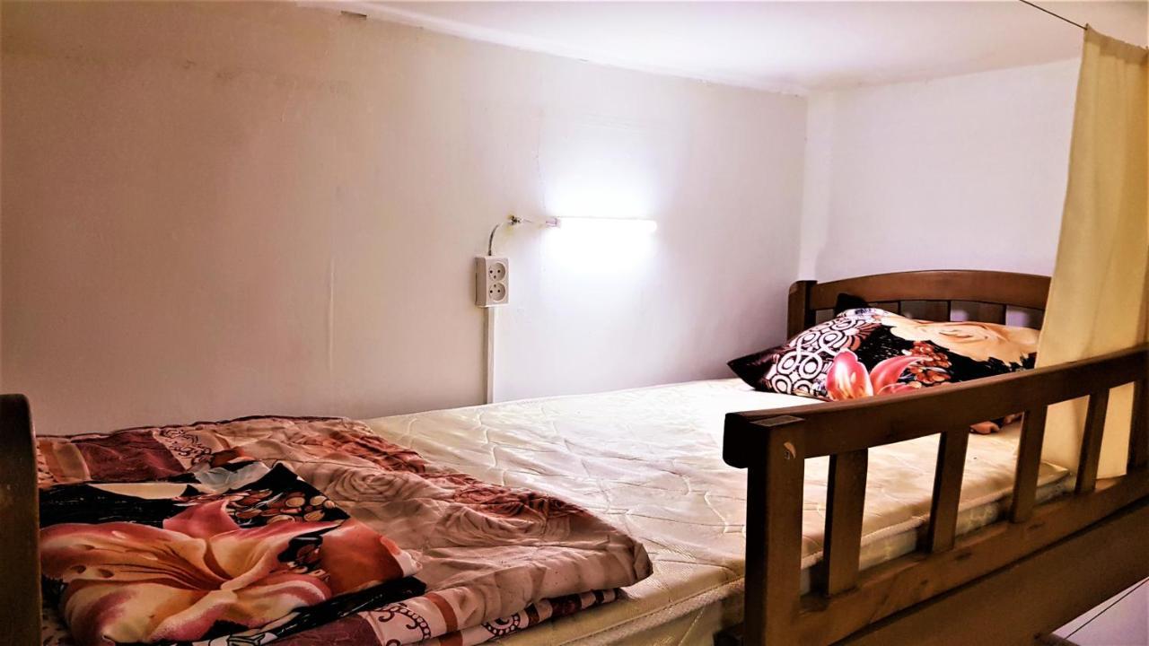 Backpackers Hostel Tiflis Exterior foto