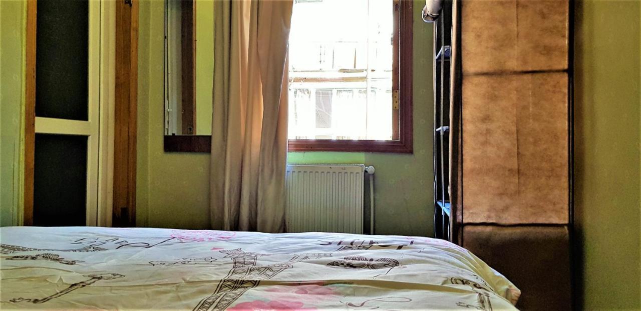 Backpackers Hostel Tiflis Exterior foto